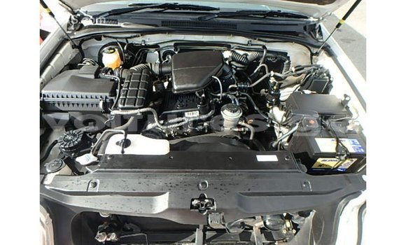 Acheter Import Voiture Toyota Hilux Blanc à Import - Dubai, Estuaire Acheter Import Voiture Toyota Hilux Blanc à Import - Dubai, Estuaire