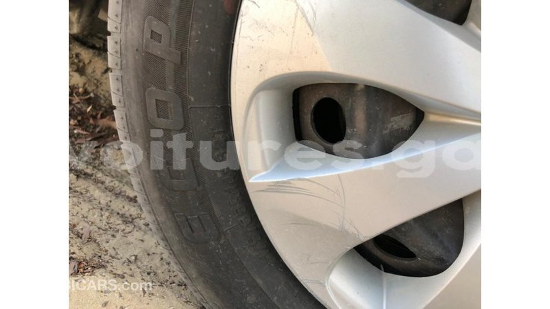 Big with watermark toyota yaris estuary import dubai 7152