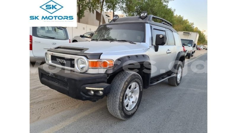 Big with watermark toyota fj cruiser estuary import dubai 7153