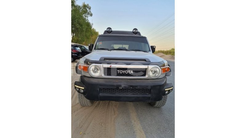 Big with watermark toyota fj cruiser estuary import dubai 7153