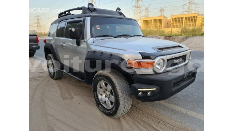 Big with watermark toyota fj cruiser estuary import dubai 7153