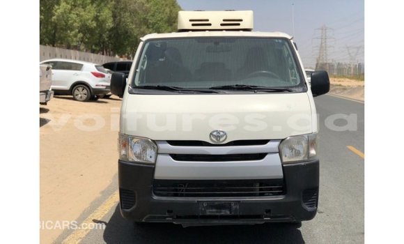 Sayi Imported Toyota Hiace White Mota in Import - Dubai a estuary Sayi Imported Toyota Hiace White Mota in Import - Dubai a estuary