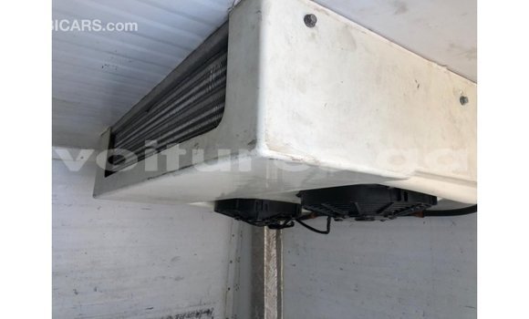 Sayi Imported Toyota Hiace White Mota in Import - Dubai a estuary Sayi Imported Toyota Hiace White Mota in Import - Dubai a estuary