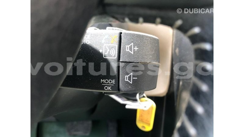 Big with watermark renault duster estuary import dubai 7156