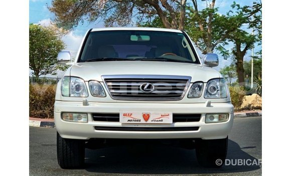 Acheter Import Voiture Lexus LX Blanc à Import - Dubai, Estuaire Acheter Import Voiture Lexus LX Blanc à Import - Dubai, Estuaire