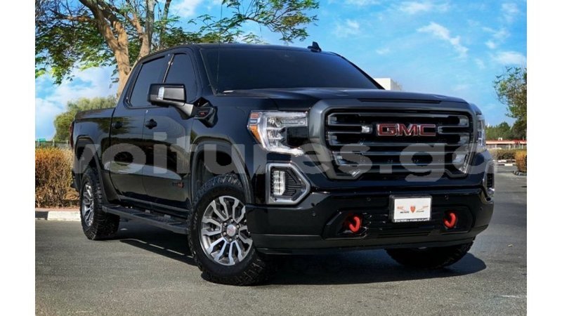 Big with watermark gmc sierra estuary import dubai 7160