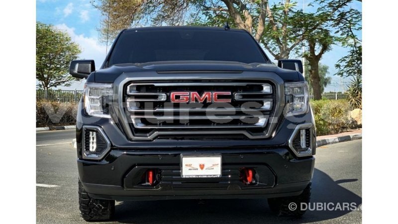 Big with watermark gmc sierra estuary import dubai 7160