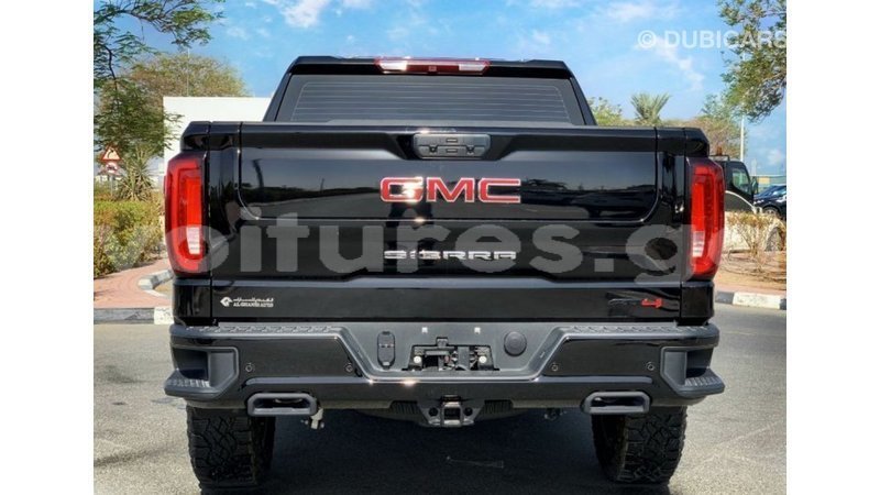 Big with watermark gmc sierra estuary import dubai 7160