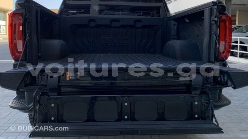 Big with watermark gmc sierra estuary import dubai 7160