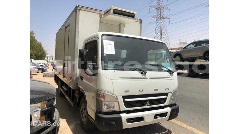 Big with watermark mitsubishi i estuary import dubai 7161