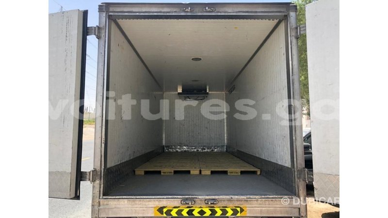 Big with watermark mitsubishi i estuary import dubai 7161