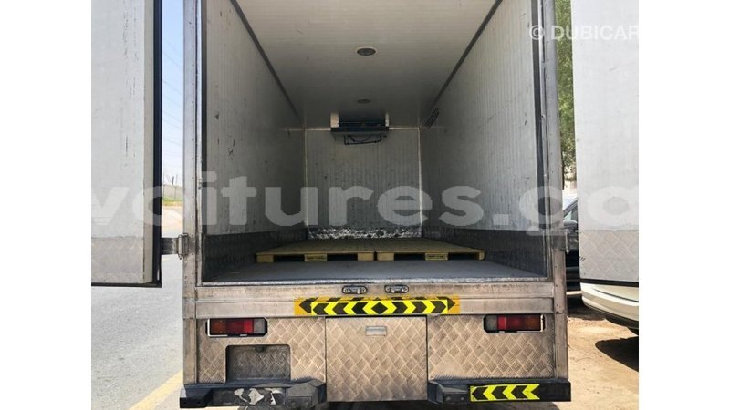 Big with watermark mitsubishi i estuary import dubai 7161