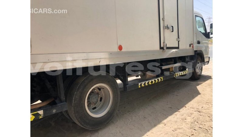 Big with watermark mitsubishi i estuary import dubai 7161