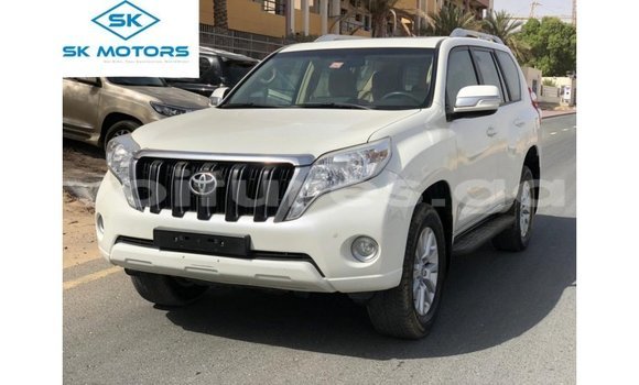 Acheter Import Voiture Toyota Prado Blanc à Import - Dubai, Estuaire Acheter Import Voiture Toyota Prado Blanc à Import - Dubai, Estuaire