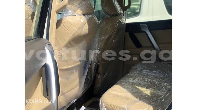 Big with watermark toyota prado estuary import dubai 7162