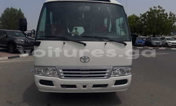 Acheter Occasion Voiture Toyota Coaster Blanc à Import - Dubai, Estuaire Acheter Occasion Voiture Toyota Coaster Blanc à Import - Dubai, Estuaire
