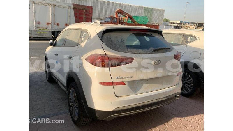 Big with watermark hyundai tucson estuary import dubai 7165