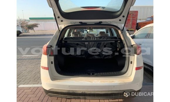 Sayi Imported Hyundai Tucson White Mota in Import - Dubai a estuary Sayi Imported Hyundai Tucson White Mota in Import - Dubai a estuary