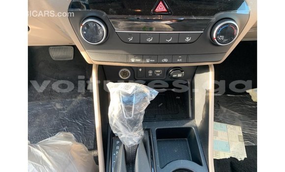 Sayi Imported Hyundai Tucson White Mota in Import - Dubai a estuary Sayi Imported Hyundai Tucson White Mota in Import - Dubai a estuary