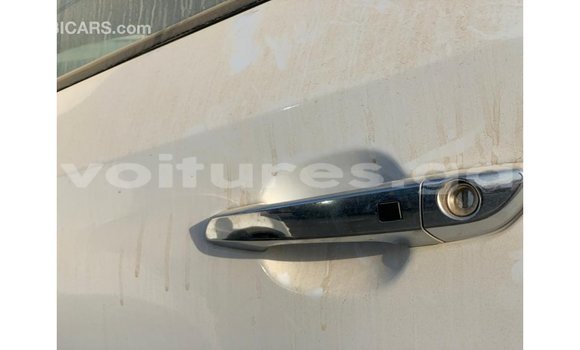 Sayi Imported Hyundai Tucson White Mota in Import - Dubai a estuary Sayi Imported Hyundai Tucson White Mota in Import - Dubai a estuary