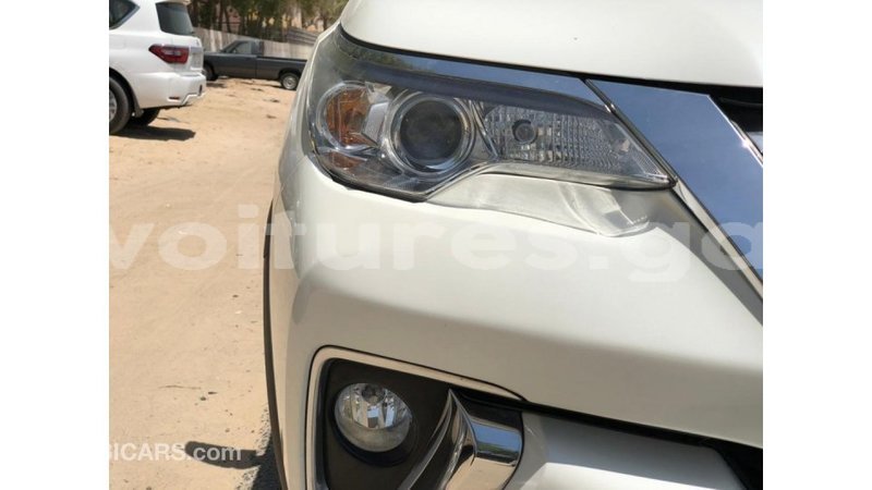 Big with watermark toyota fortuner estuary import dubai 7166