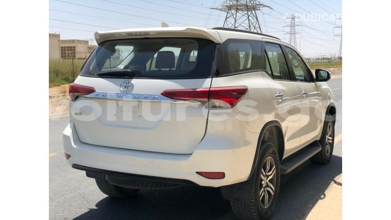 Big with watermark toyota fortuner estuary import dubai 7166