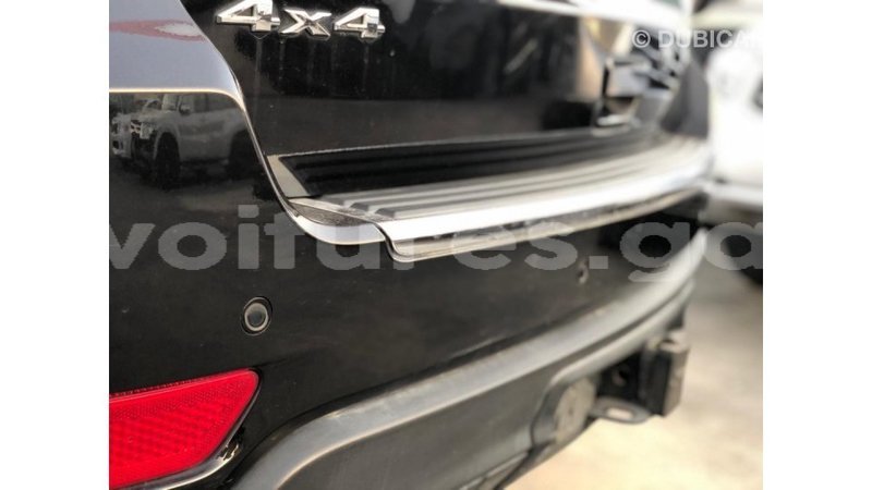 Big with watermark jeep grand cherokee estuary import dubai 7167