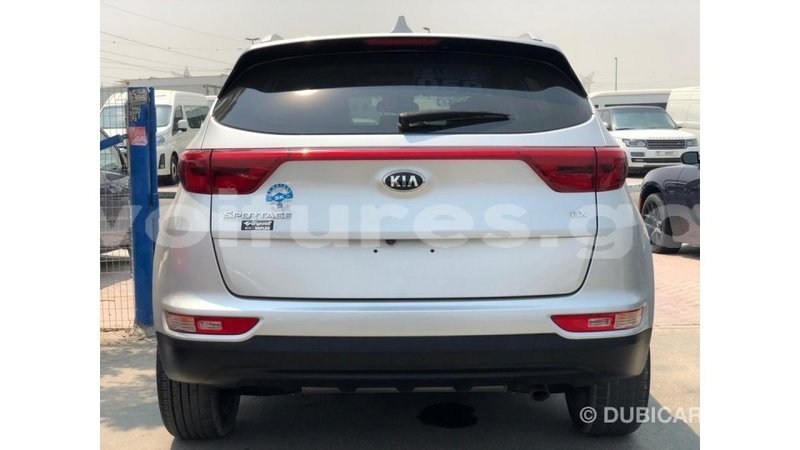 Big with watermark kia sportage estuary import dubai 7168