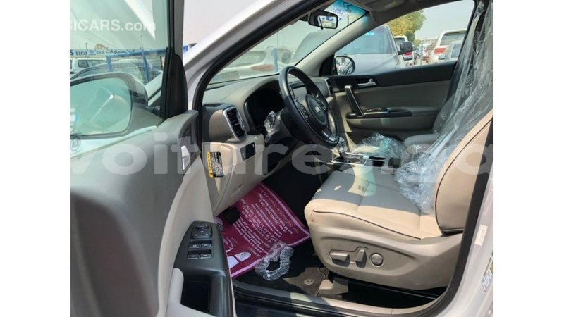 Big with watermark kia sportage estuary import dubai 7168