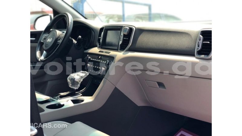 Big with watermark kia sportage estuary import dubai 7168