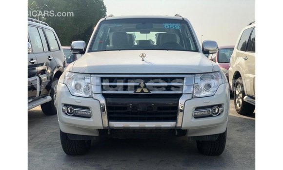 Buy Import Mitsubishi Pajero Black Car in Import - Dubai in Estuary Buy Import Mitsubishi Pajero Black Car in Import - Dubai in Estuary