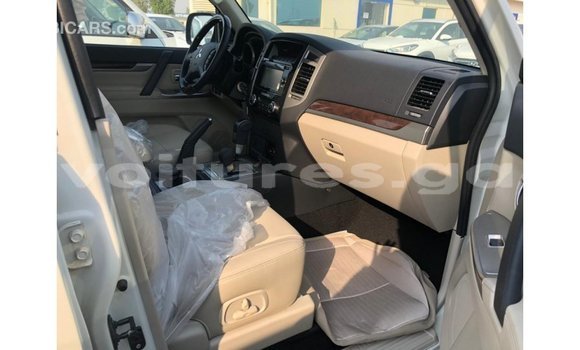 Buy Import Mitsubishi Pajero Black Car in Import - Dubai in Estuary Buy Import Mitsubishi Pajero Black Car in Import - Dubai in Estuary