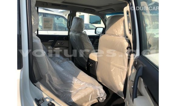 Buy Import Mitsubishi Pajero Black Car in Import - Dubai in Estuary Buy Import Mitsubishi Pajero Black Car in Import - Dubai in Estuary