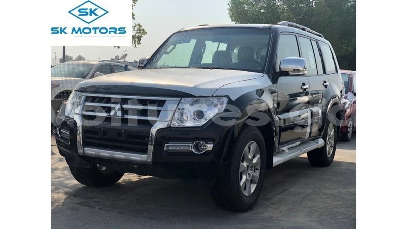 Big with watermark mitsubishi pajero estuary import dubai 7170