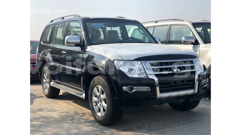 Big with watermark mitsubishi pajero estuary import dubai 7170