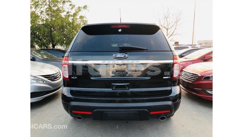 Big with watermark ford explorer estuary import dubai 7173