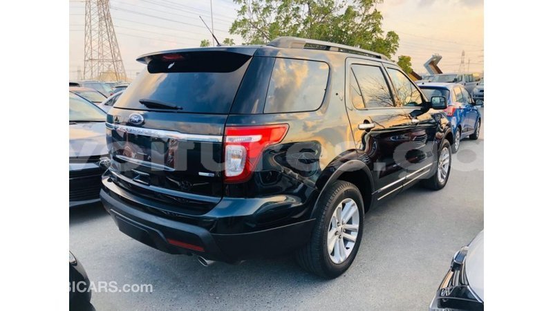 Big with watermark ford explorer estuary import dubai 7173