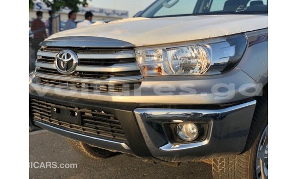 Sayi Imported Toyota Hilux Sauran Mota in Import - Dubai a estuary Sayi Imported Toyota Hilux Sauran Mota in Import - Dubai a estuary