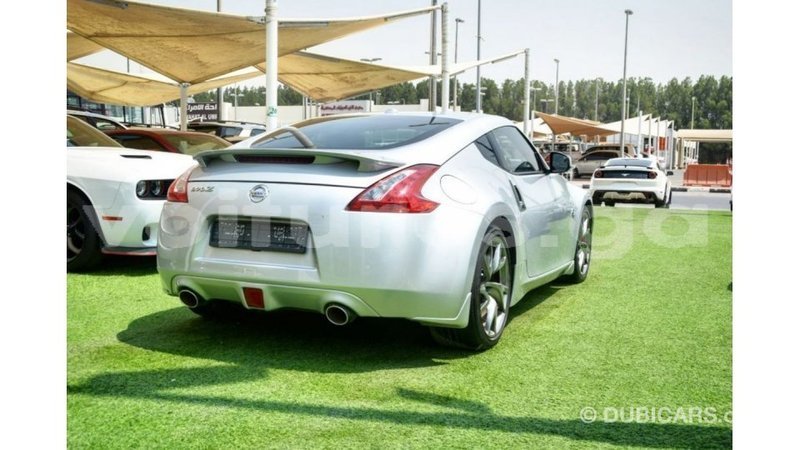 Big with watermark nissan 370z estuary import dubai 7177