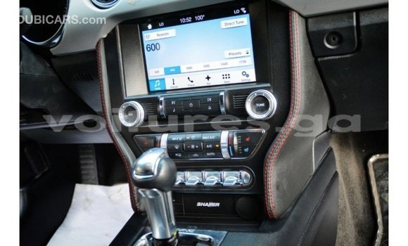 Acheter Import Voiture Ford Mustang Blanc à Import - Dubai, Estuaire Acheter Import Voiture Ford Mustang Blanc à Import - Dubai, Estuaire