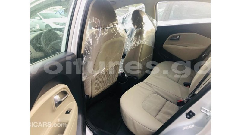 Big with watermark kia rio estuary import dubai 7181