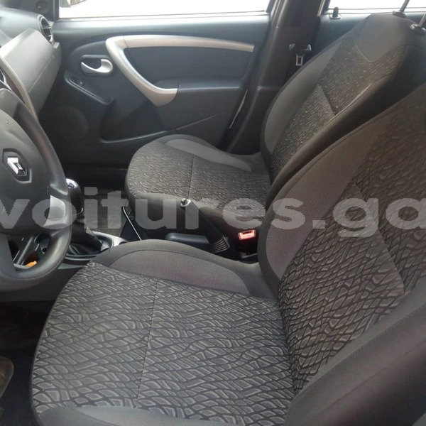 Big with watermark renault duster estuary libreville 7184