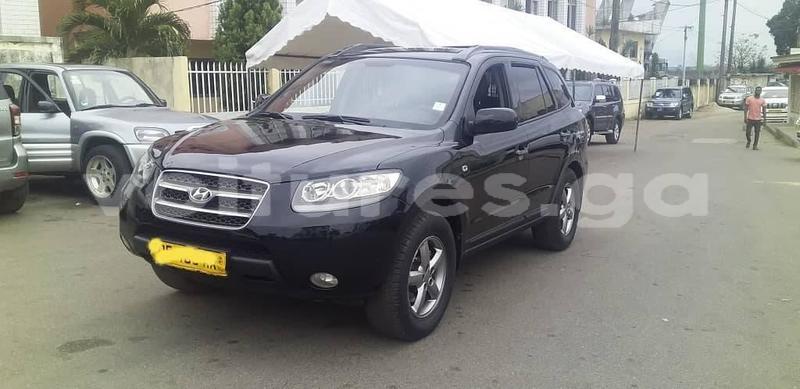 Big with watermark hyundai santa fe estuary libreville 7188