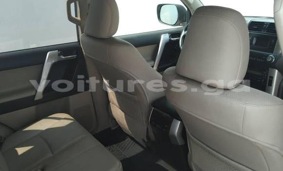 Sayi Na hannu Toyota Prado Brown Mota in Libreville a estuary Sayi Na hannu Toyota Prado Brown Mota in Libreville a estuary