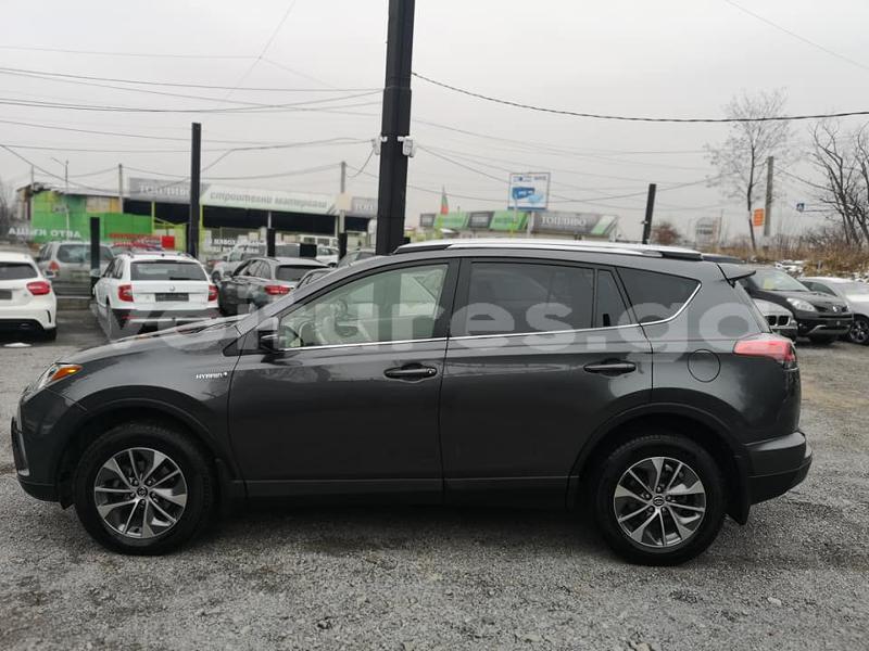 Big with watermark toyota rav4 estuary libreville 7201