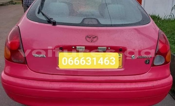 Acheter Occasion Voiture Toyota Corolla Rouge à Bitam, Woleu-Ntem Acheter Occasion Voiture Toyota Corolla Rouge à Bitam, Woleu-Ntem