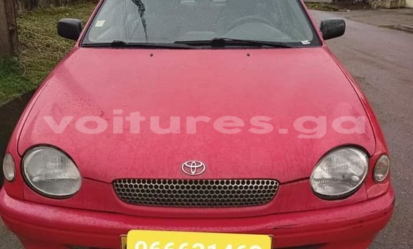 Acheter Occasion Voiture Toyota Corolla Rouge à Bitam, Woleu-Ntem Acheter Occasion Voiture Toyota Corolla Rouge à Bitam, Woleu-Ntem