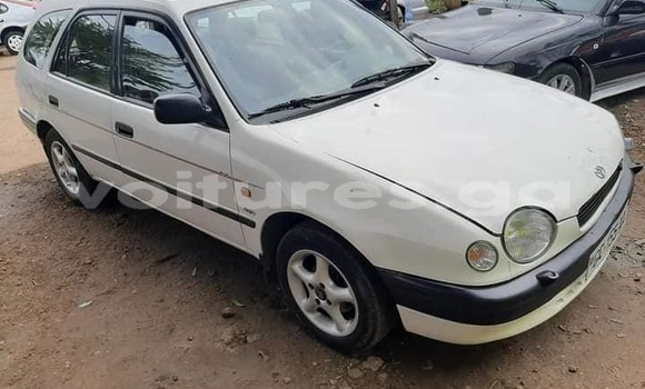 Acheter Occasion Voiture Toyota Corolla Blanc à Bitam, Woleu-Ntem Acheter Occasion Voiture Toyota Corolla Blanc à Bitam, Woleu-Ntem