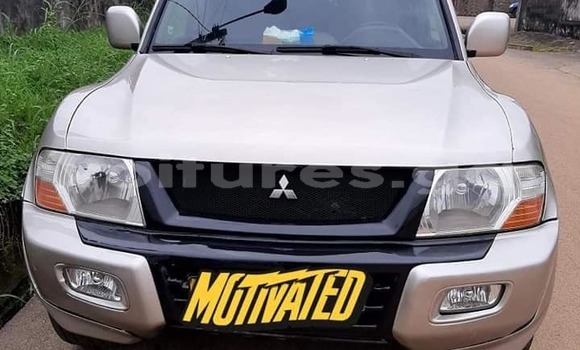 Acheter Occasion Voiture Mitsubishi Pajero Beige à Bitam, Woleu-Ntem Acheter Occasion Voiture Mitsubishi Pajero Beige à Bitam, Woleu-Ntem