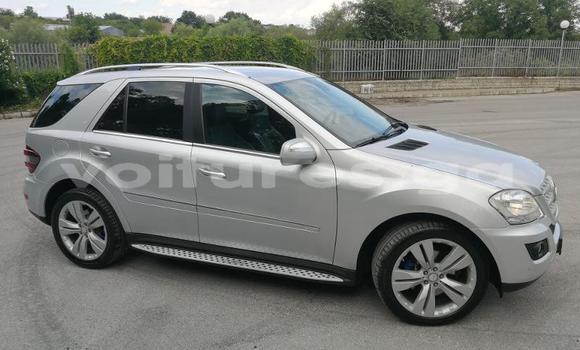Buy Used Mercedes-Benz ML–Class Silver Car in Koulamoutou in Ogooué-Ivindo Buy Used Mercedes-Benz ML–Class Silver Car in Koulamoutou in Ogooué-Ivindo